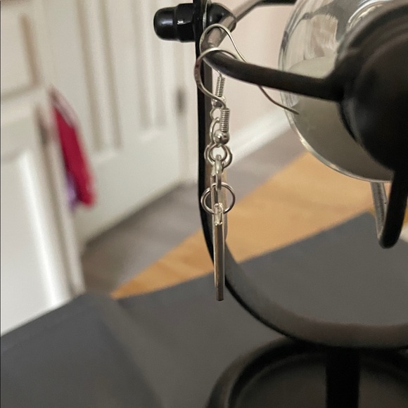 Hand Crafted Silver 'Imagine' Earrings - Picture 5 of 8